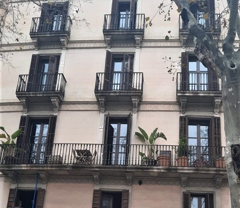 ROIG inicia la rehabilitación y construcción de una remonta en un edificio de Barcelona